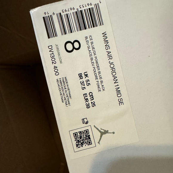 Rare - New in box women’s Air Jordan one mid in ice blue in size 8 - Picture 5 of 6